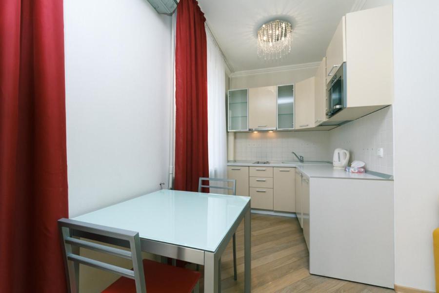 Househome Kyiv Exterior photo
