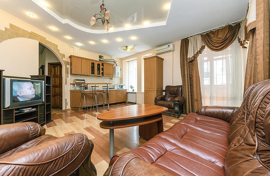 Househome Kyiv Exterior photo