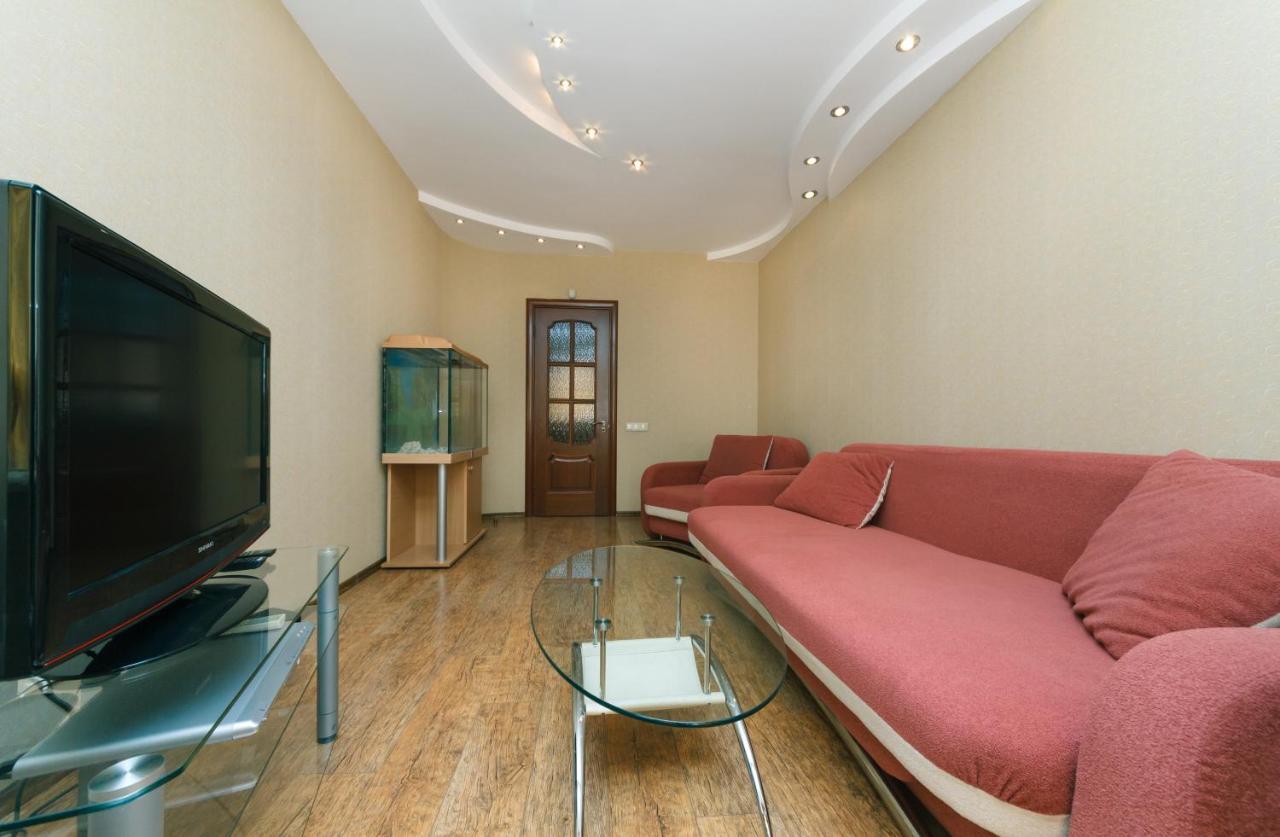 Househome Kyiv Exterior photo