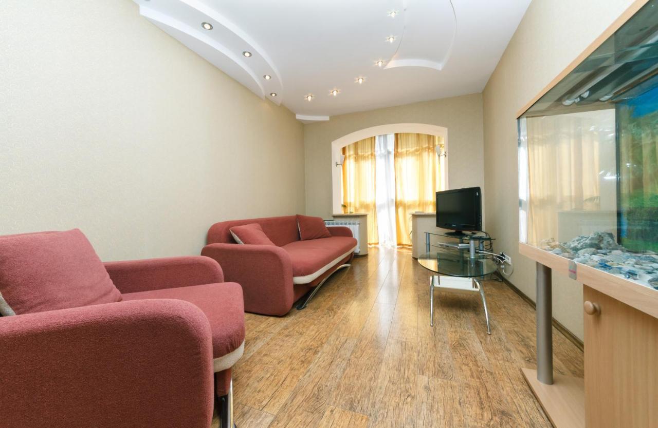 Househome Kyiv Exterior photo